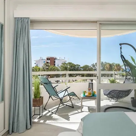 Front Apartment